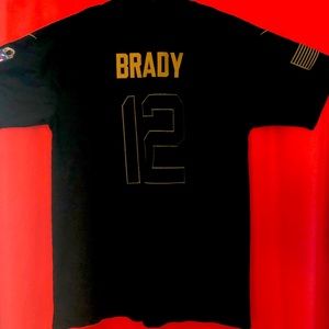 Tampa Bay Bucs Jersey NWT MEN’s small